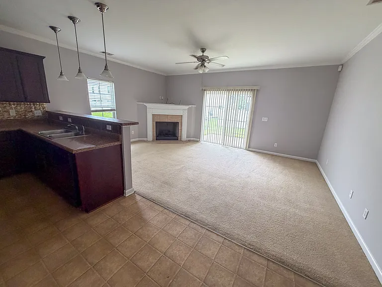 11 Red Robin Ct — Photo 4