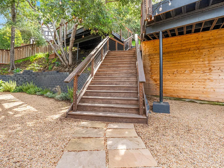 50 Deer Park Ave — Photo 3