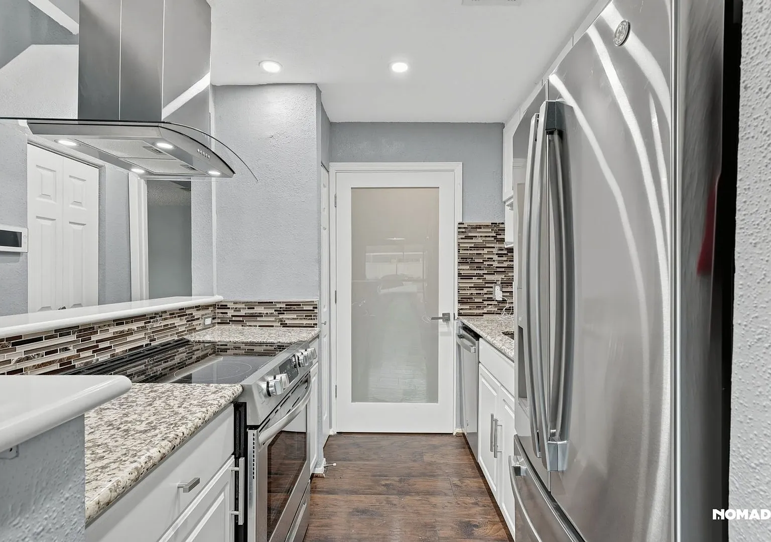 Charming 2BR Condo in Houston — Photo 4