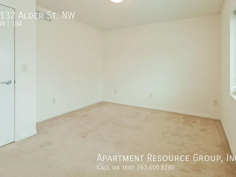 9132 Alder St NW — Photo 16