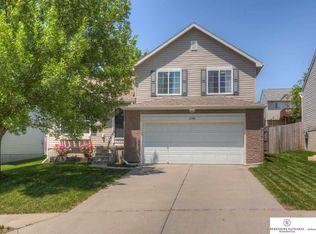 15416 Tucker St, Bennington, NE 68007