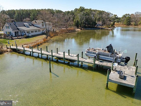 3rd image of 49716 Airedele Rd