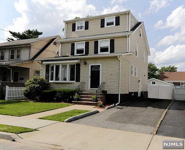 1st image of 145 Bradley Ave