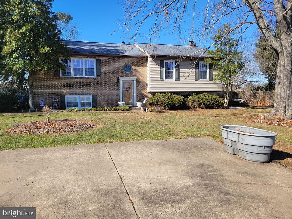 1st image of 12000 Valley View Dr
