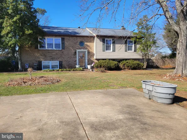 12000 Valley View Dr, Nokesville, VA 20181