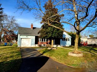 67 Plum St, Tinton Falls, NJ 07724