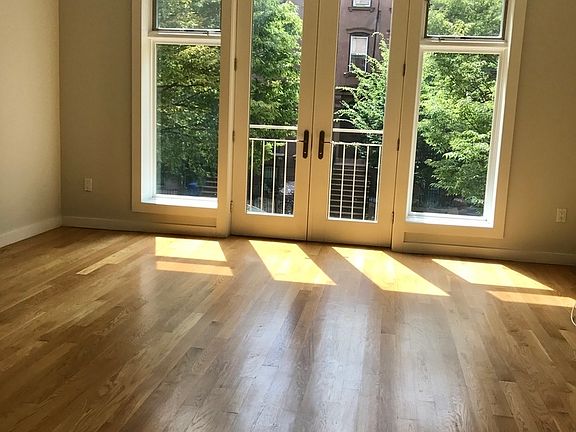 3rd image of 321 Greene Ave APT 2B