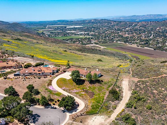 3rd image of 357 Camino De Celeste