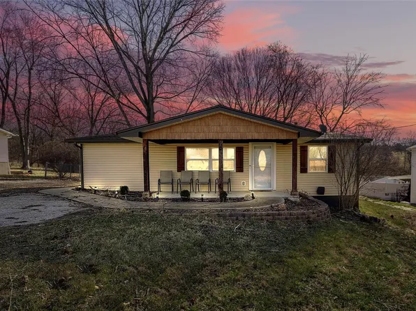 529 Flucom Mdws, De Soto, MO 63020