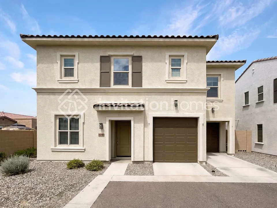 5040 N 189th Gln