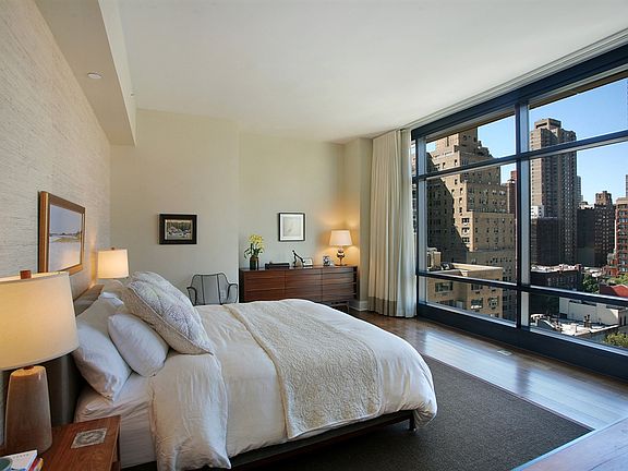 3rd image of 170 E End Ave APT 11C