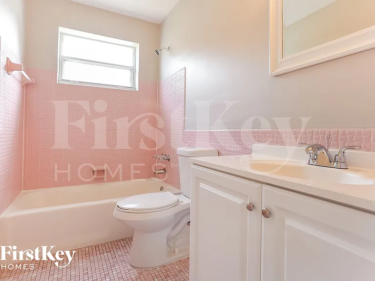 7728 Alhambra Blvd — Photo 13