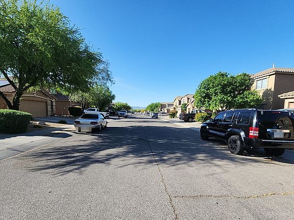 4th image of 8411 S Otis Dr