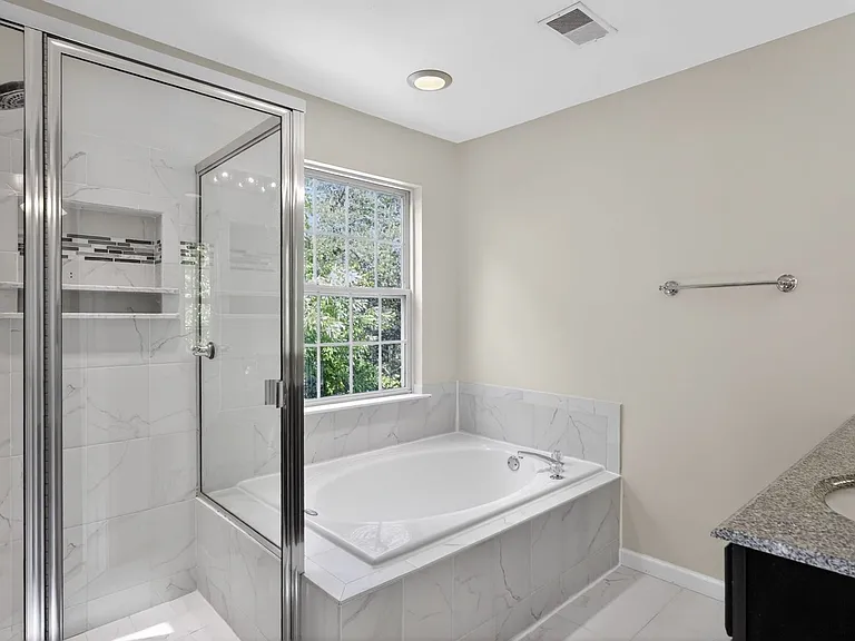 21 Golf View Ct — Photo 27