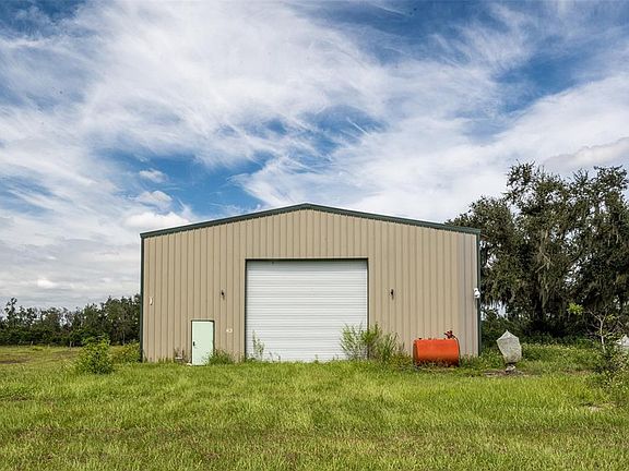 5th image of 32715 Singletary Rd