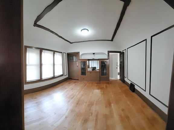 Dinning room with built ins (Lower)