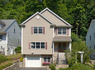 111 S Kensico Ave, Valhalla, NY 10595