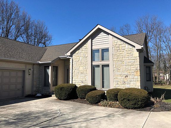 3rd image of 8195 Markhaven Dr
