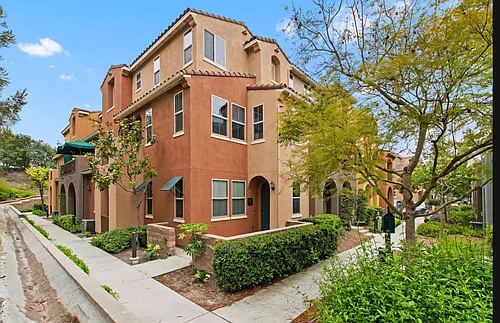 1823 Peach Ct #7 Photo 1