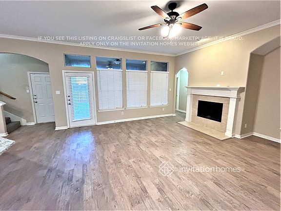 4th image of 1104 Miramar Ave
