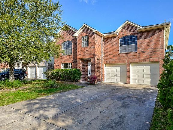 2nd image of 15714 Clayton Bend Dr