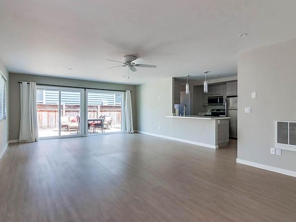 4th image of 751 D Ave #745