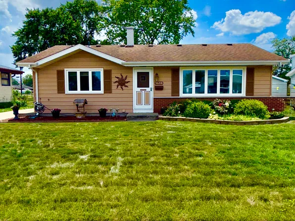 9608 Oday Dr, Highland, IN 46322