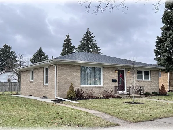 3318 3rd AVENUE, Racine, WI 53402