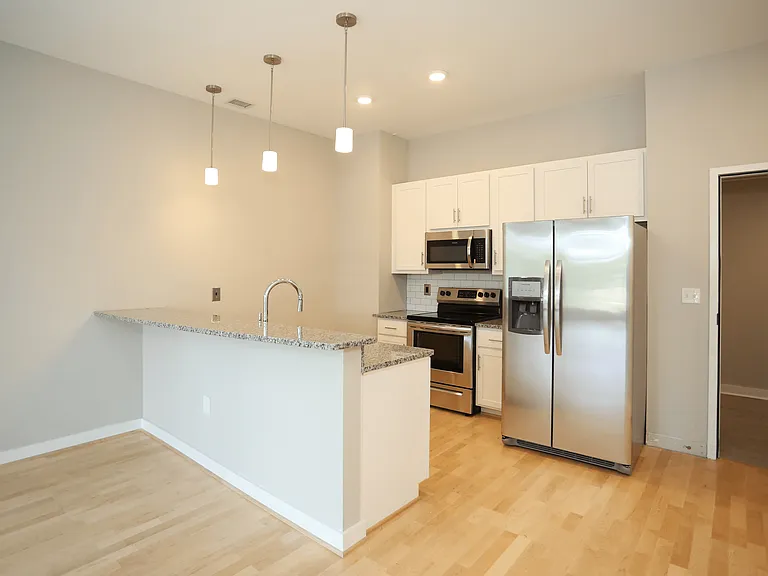 Flats at 25th — Photo 11