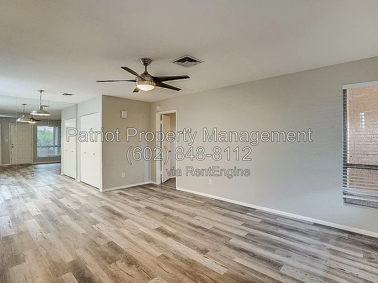 20420 N 6th Dr #7 — Photo 4