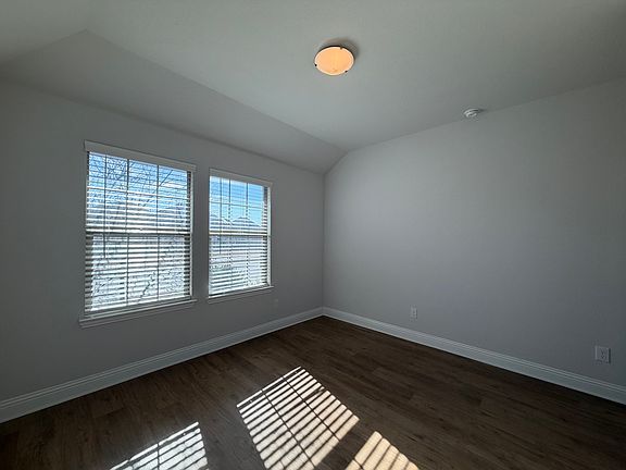 4th image of 1139 Tiana St