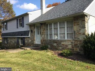 361 Tally Ho Dr, Warminster, PA 18974