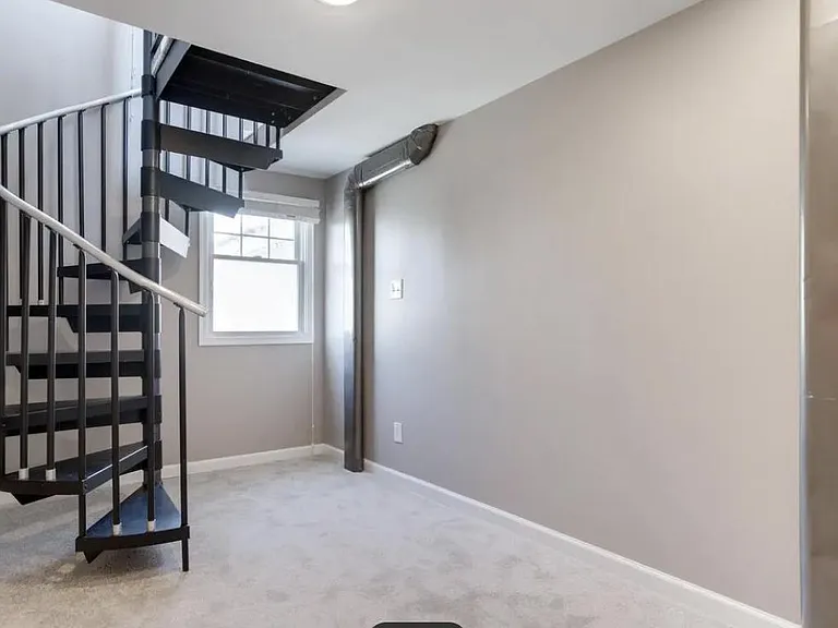 1612 Portugal St — Photo 13