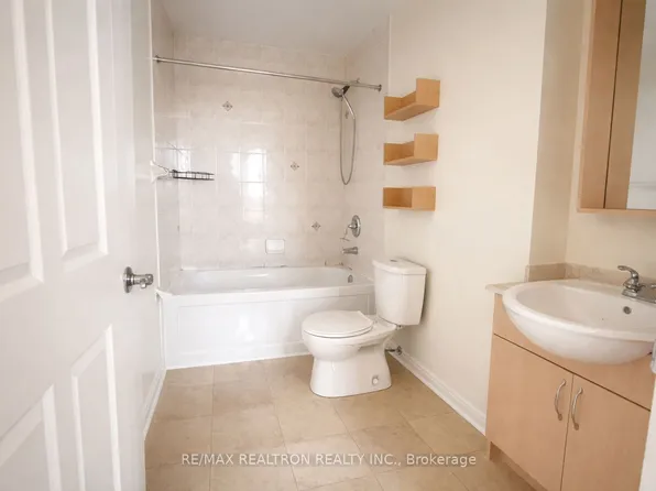 18 Holmes Ave Unit 1102, Toronto, ON M2N 0E1