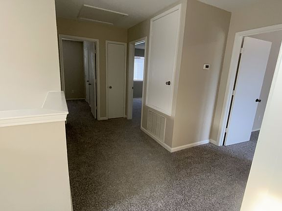 4th image of 1722 Willow Way