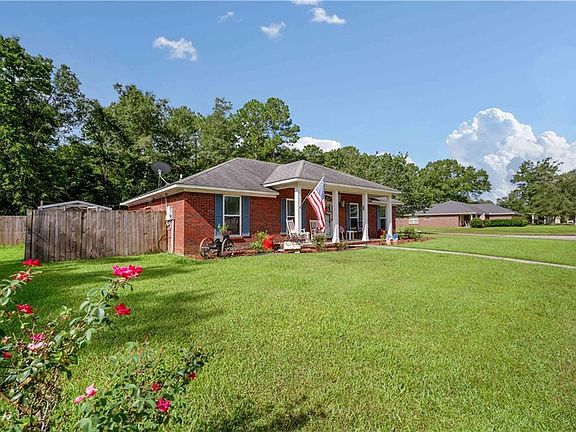 3rd image of 1721 Spanish Trace Dr