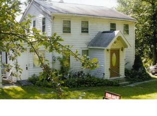 1 E Lake Rd, Danbury, CT 06811