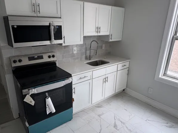 507 N 52nd St Floor 2, Philadelphia, PA 19131