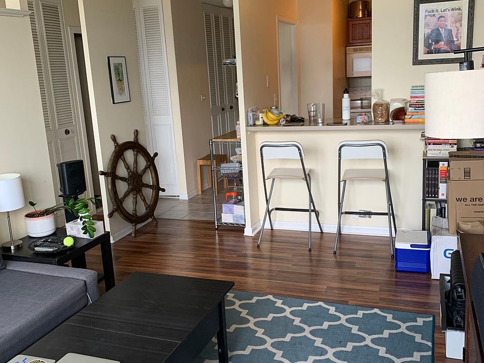 1st image of 4250 N Marine Dr APT 1412