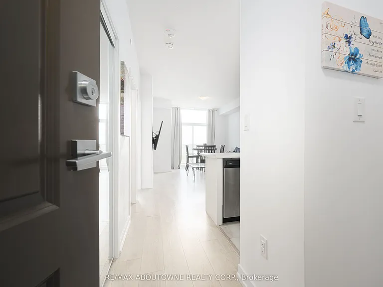 450 Dundas St E #334 — Photo 8