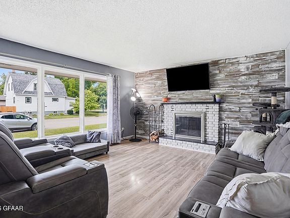 5th image of 542 Mero Ct SE