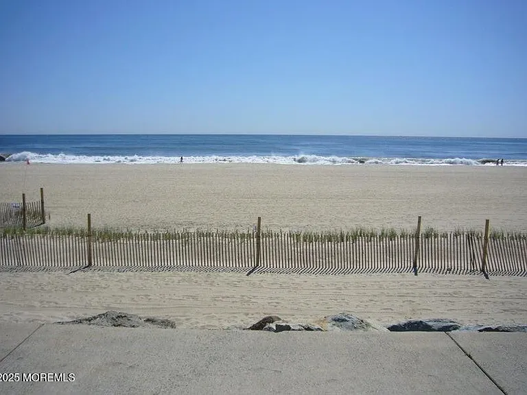 1201 Ocean Ave #72 — Photo 13