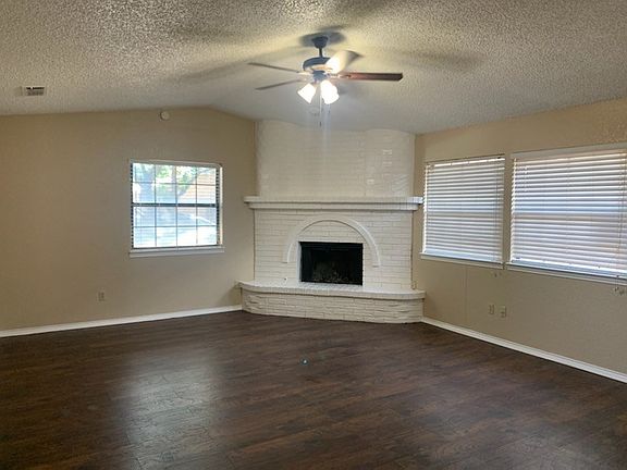 2nd image of 4414 Fairgate Dr