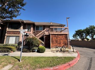 998 S Crossbow Ln, Anaheim, CA 92804