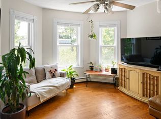 39 Regent St #3, Cambridge, MA 02140