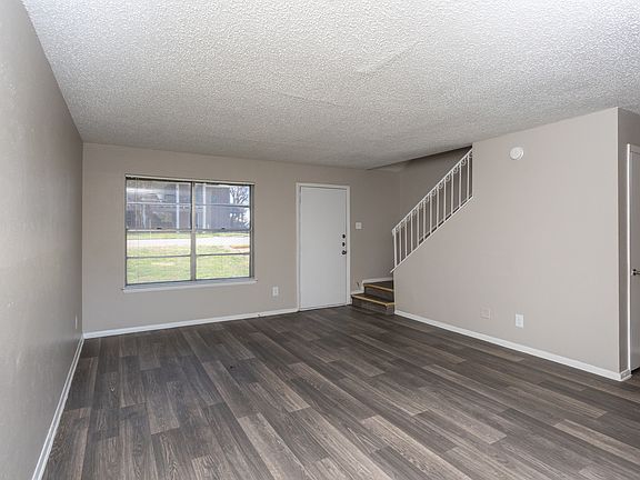 4th image of 1230 Cavender Dr #3