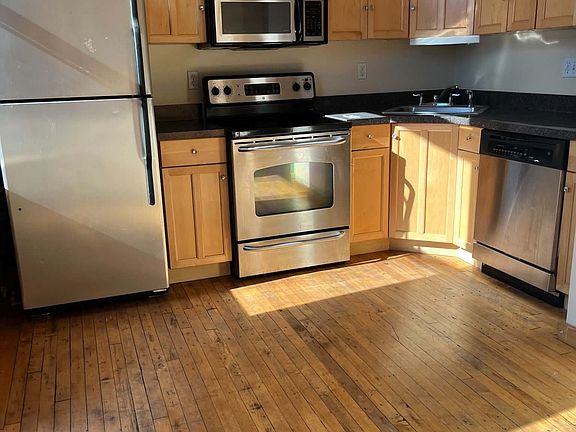4th image of 325 Lafayette Street #1202