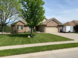 707 N Madison St, Papillion, NE 68046