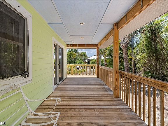 4th image of 7322 Hibiscus Ave
