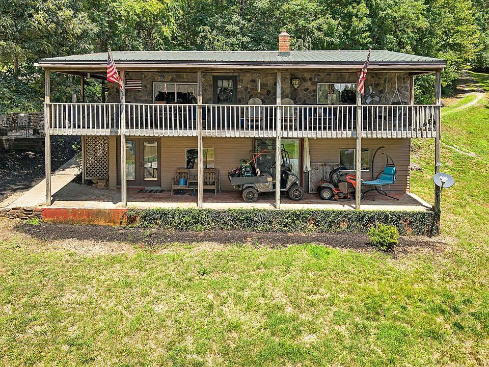 1st image of 12 Crescent Ln